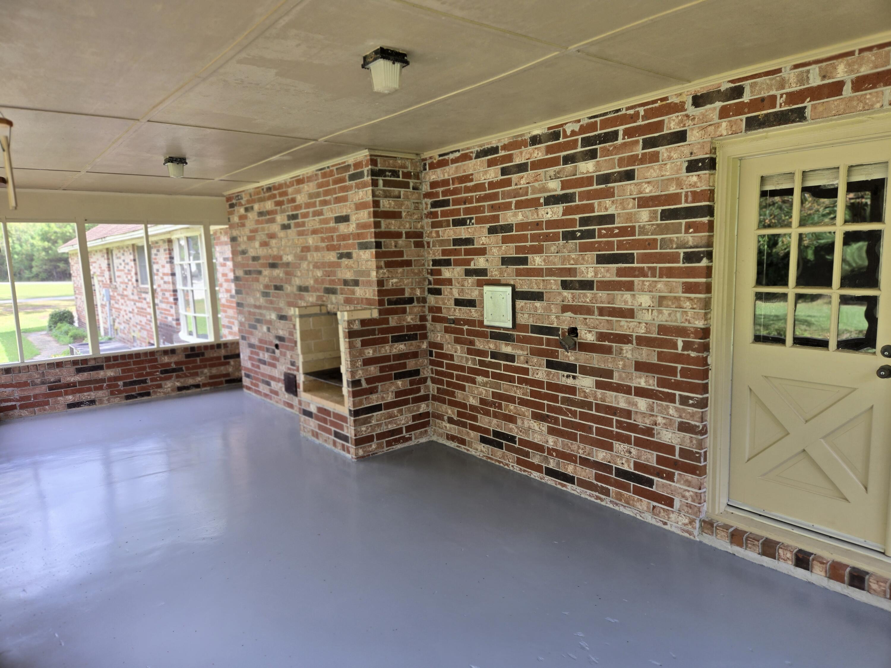 224 Country Club Boulevard St. George, SC 29477 - Photo 5 of 19 CC Back porch