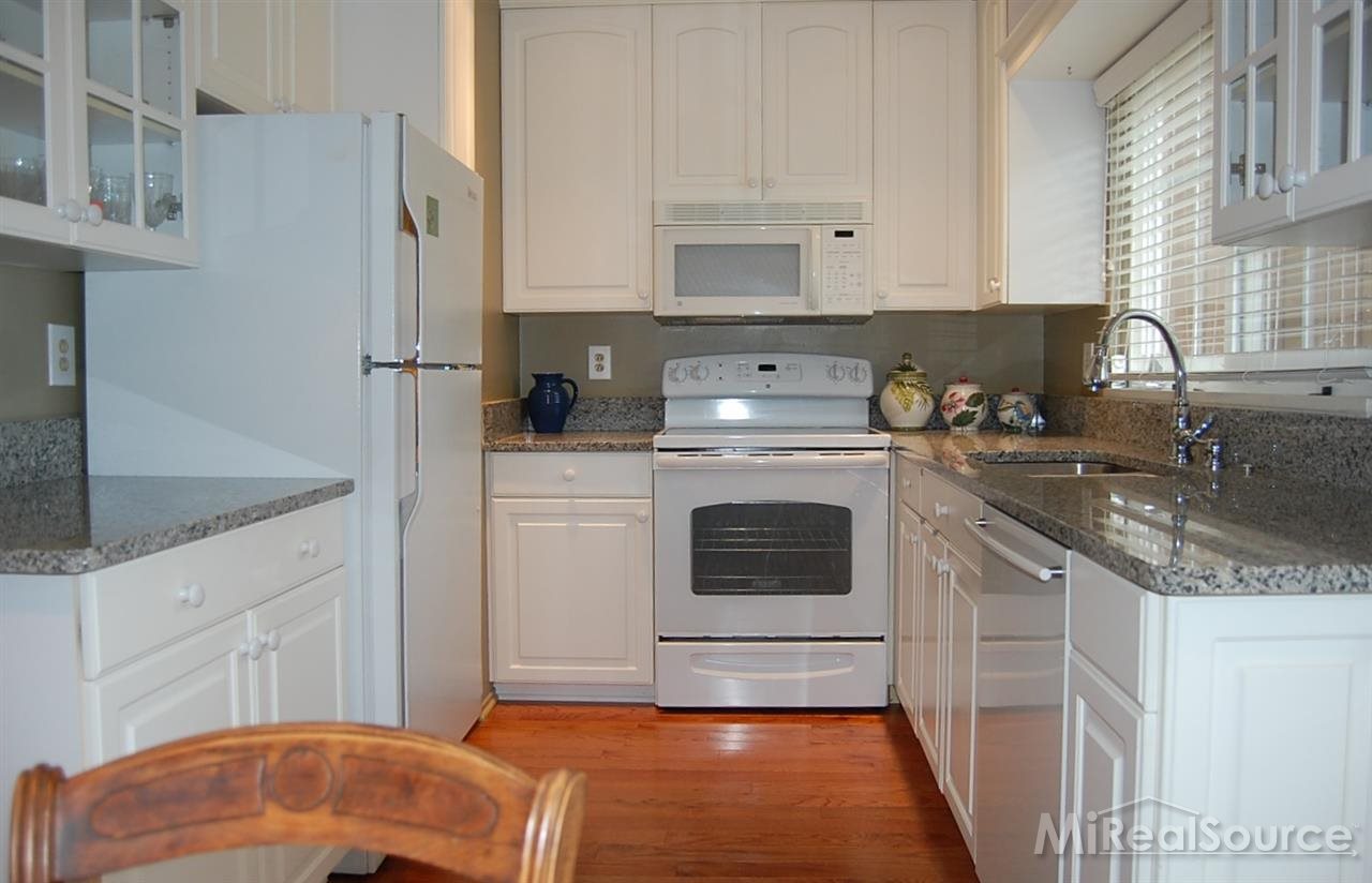 1470 Saddle Lane Rochester Hills, MI 48306 - Photo 6 of 13