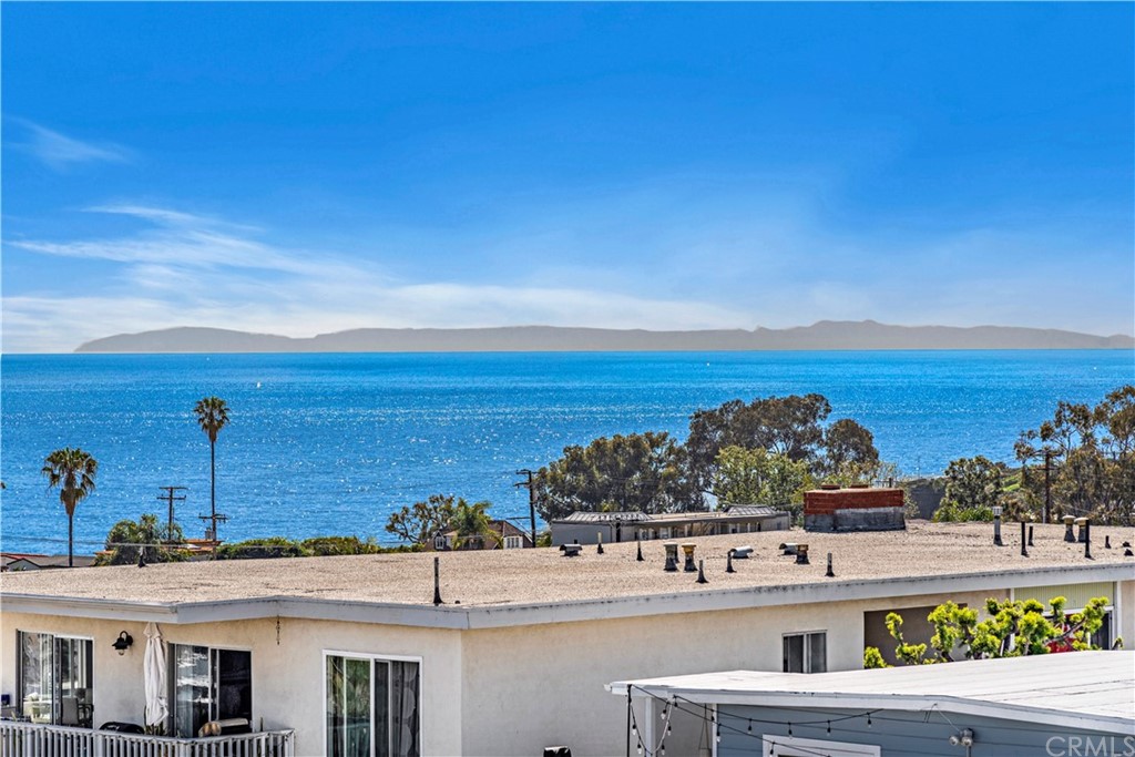 818 Hillcrest Drive Laguna Beach, CA 92651 - Photo 13 of 43 Catalina view