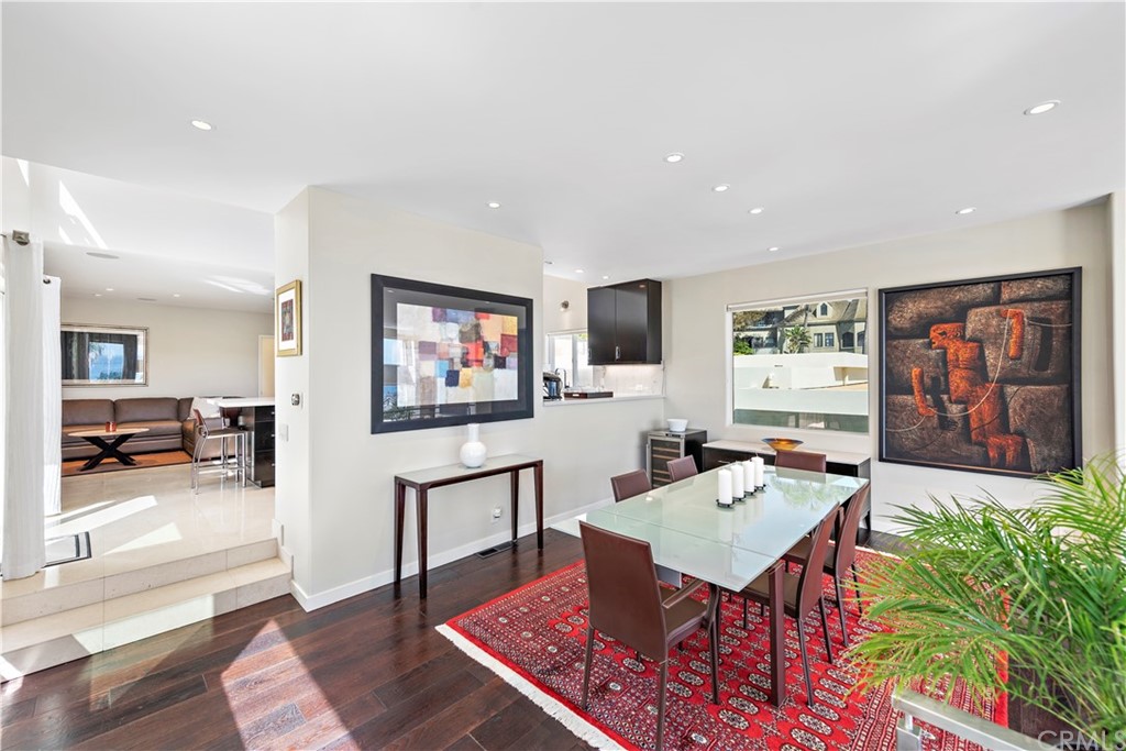 818 Hillcrest Drive Laguna Beach, CA 92651 - Photo 14 of 43 Dining room.