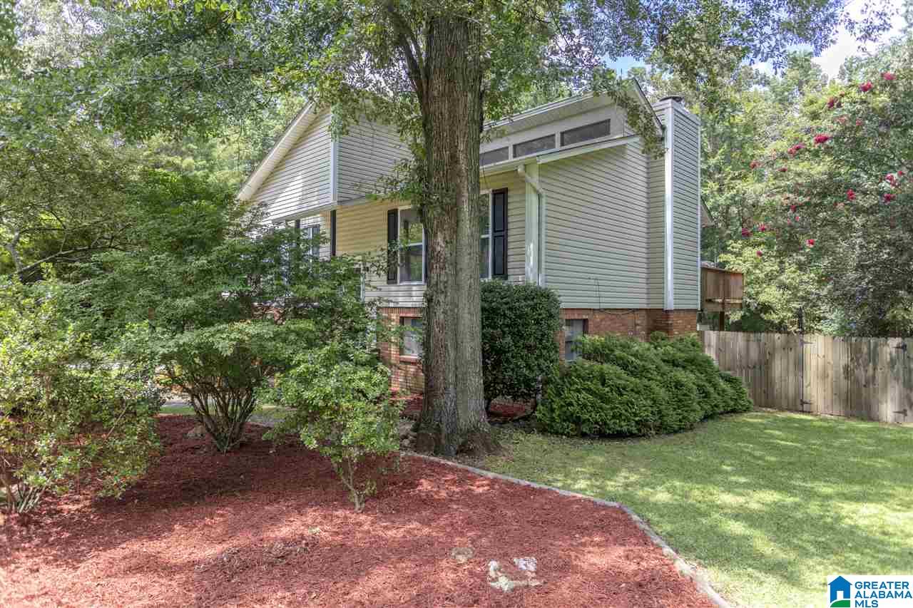 1812 Arrow Drive Alabaster, AL 35007 - Photo 3 of 43