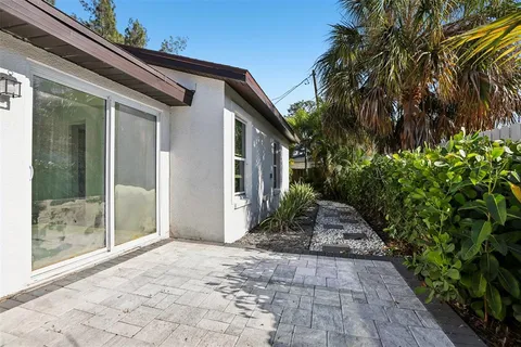 $275,000 | 1524 Connecticut Avenue Northeast, St. Petersburg, FL 33703