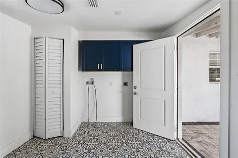 $275,000 | 1524 Connecticut Avenue Northeast, St. Petersburg, FL 33703