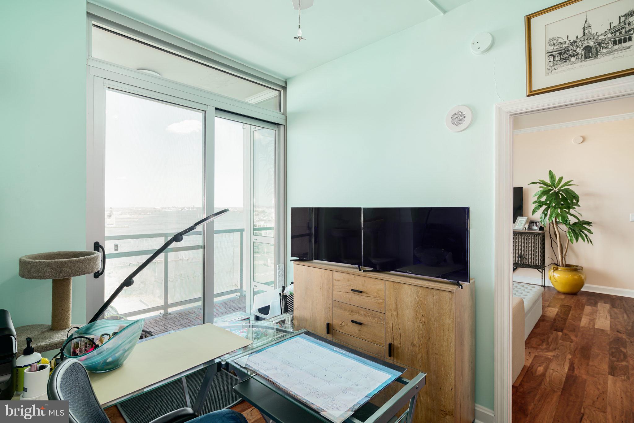 901 North Penn Street, Unit R1306 Philadelphia, PA 19123 - Photo 4 of 29