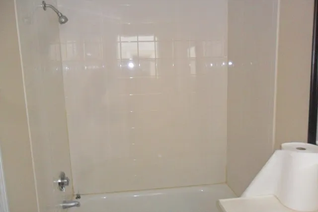 $2,800 | 848 Waverly Street, Unit 2, Framingham, MA 01702