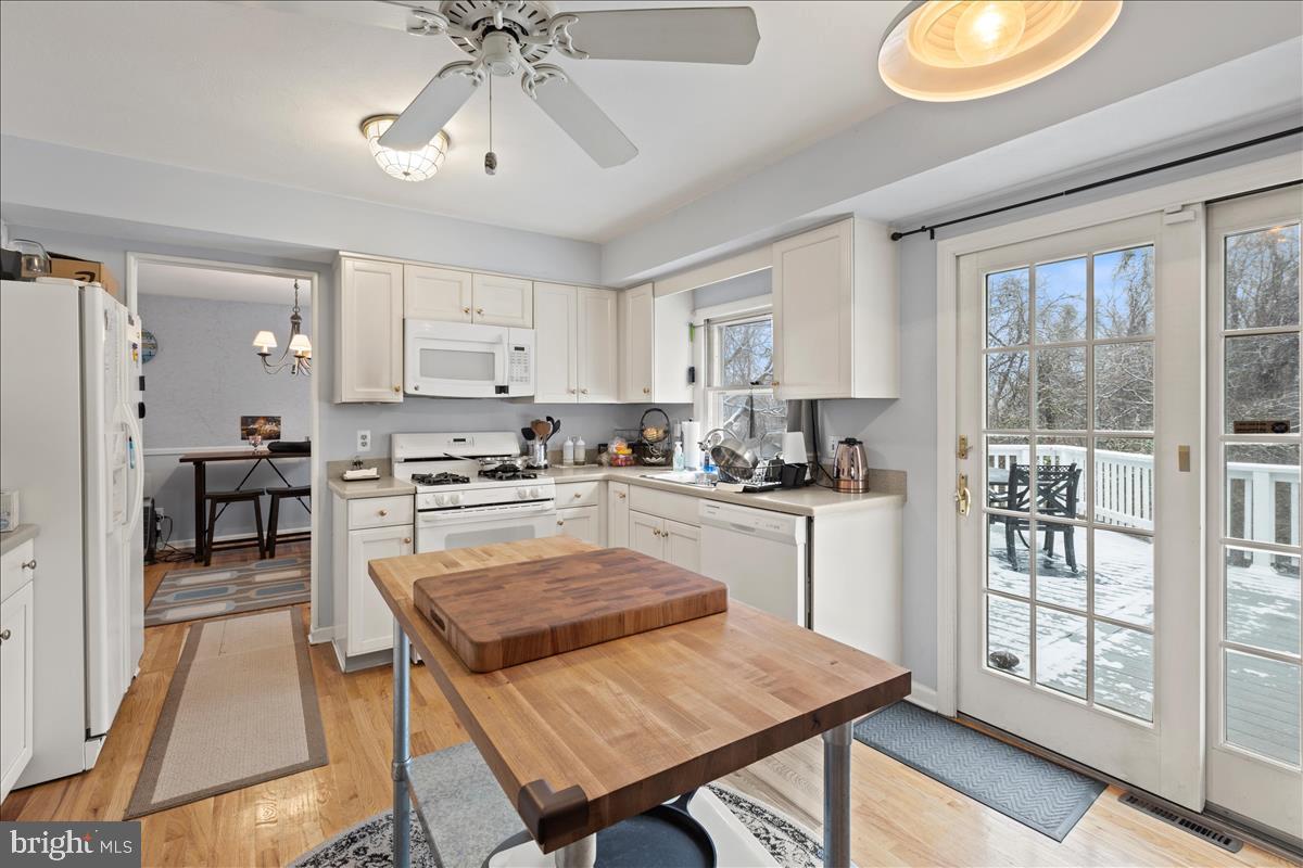 32 Crown Road Ewing, NJ 08638 - Photo 6 of 19