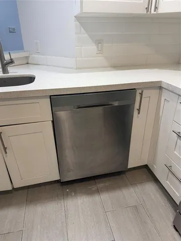 $3,250 | 9055 Wiles Road, Unit 307, Coral Springs, FL 33067