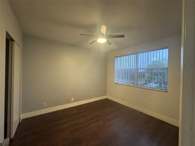 $3,250 | 9055 Wiles Road, Unit 307, Coral Springs, FL 33067