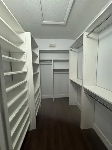 $3,250 | 9055 Wiles Road, Unit 307, Coral Springs, FL 33067