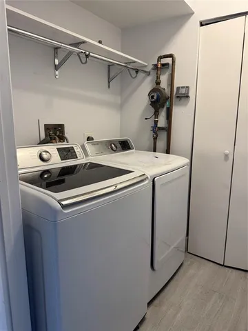 $3,250 | 9055 Wiles Road, Unit 307, Coral Springs, FL 33067