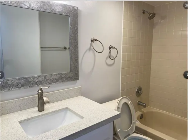 $3,250 | 9055 Wiles Road, Unit 307, Coral Springs, FL 33067