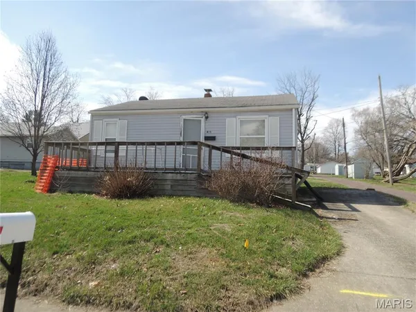 $25,000 | 415 North Locust Street, Vandalia, IL 62471