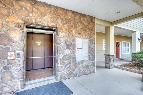 $299,900 | 92 Glen Eagle Court, Clayton, GA 30525