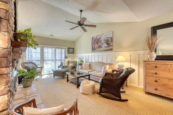 $299,900 | 92 Glen Eagle Court, Clayton, GA 30525