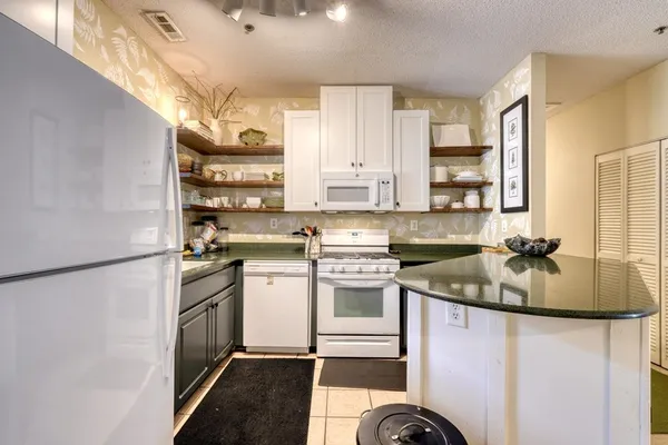 $299,900 | 92 Glen Eagle Court, Clayton, GA 30525