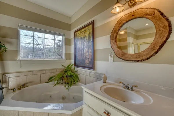 $299,900 | 92 Glen Eagle Court, Clayton, GA 30525