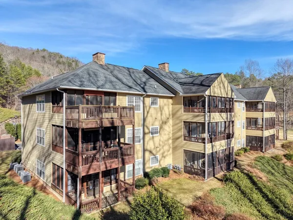 $299,900 | 92 Glen Eagle Court, Clayton, GA 30525