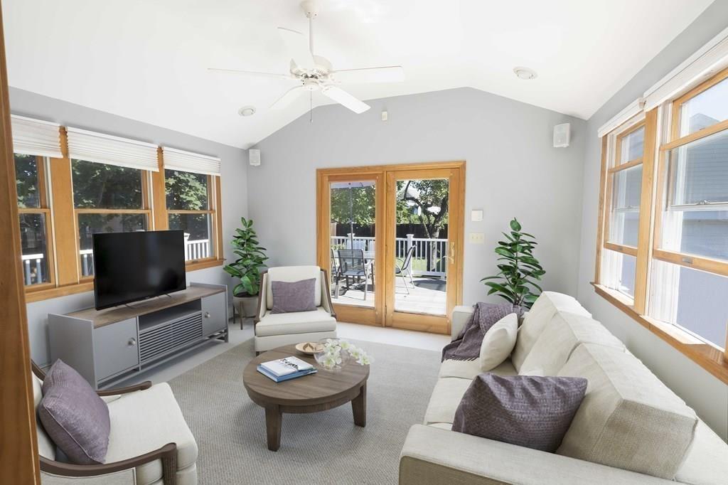 51 Oak Street Winchester, MA 01890 - Photo 4 of 22