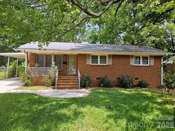 $1,600 | 1120 Georgetown Drive, Charlotte, NC 28213