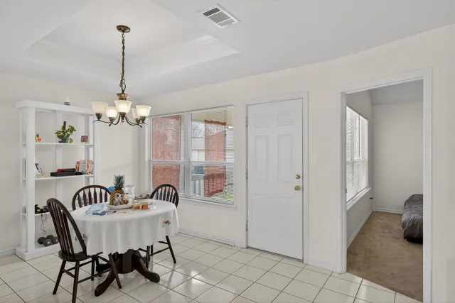 $549,900 | 253 Brae Burn Circle, Meadowlakes, TX 78654