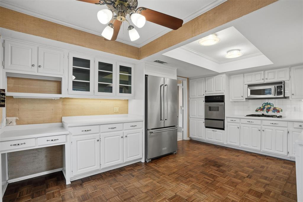 1004 Crowley Road Arlington, TX 76012 - Photo 15 of 38