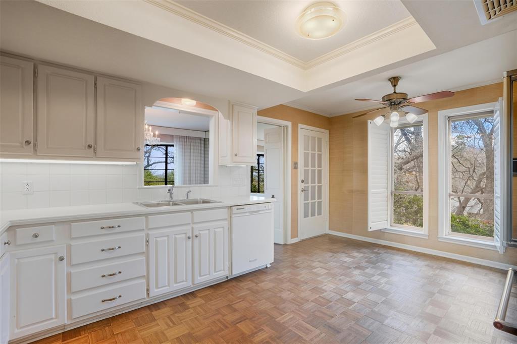 1004 Crowley Road Arlington, TX 76012 - Photo 16 of 38