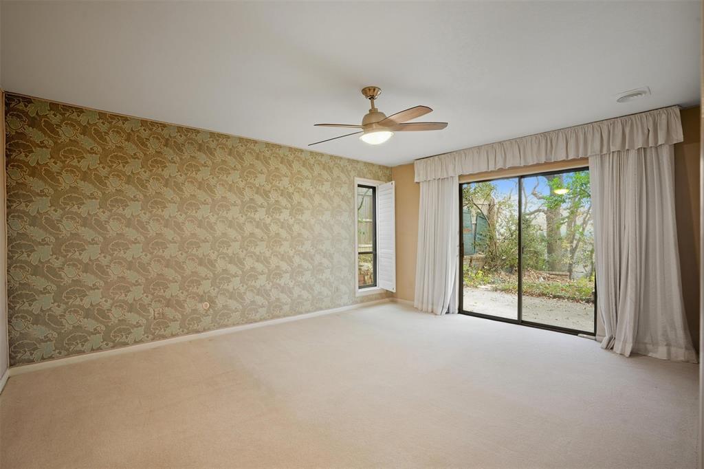 1004 Crowley Road Arlington, TX 76012 - Photo 22 of 38