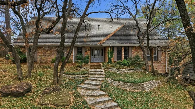 $439,000 | 1004 Crowley Road, Arlington, TX 76012