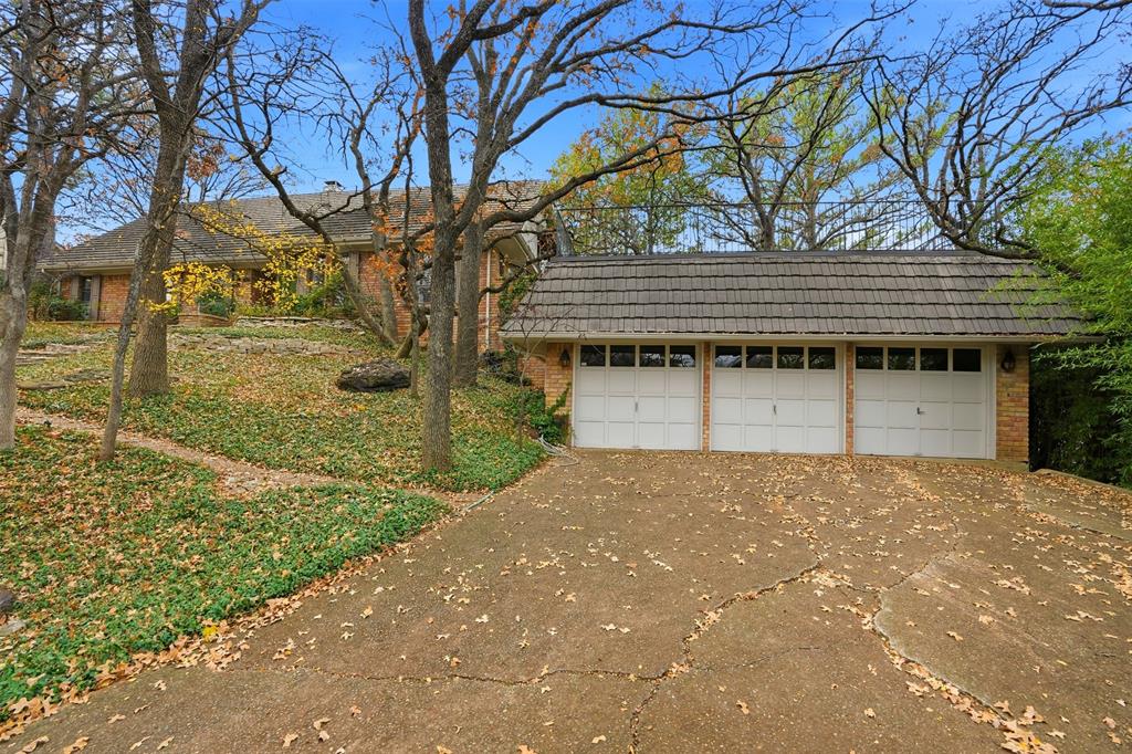 1004 Crowley Road Arlington, TX 76012 - Photo 7 of 38