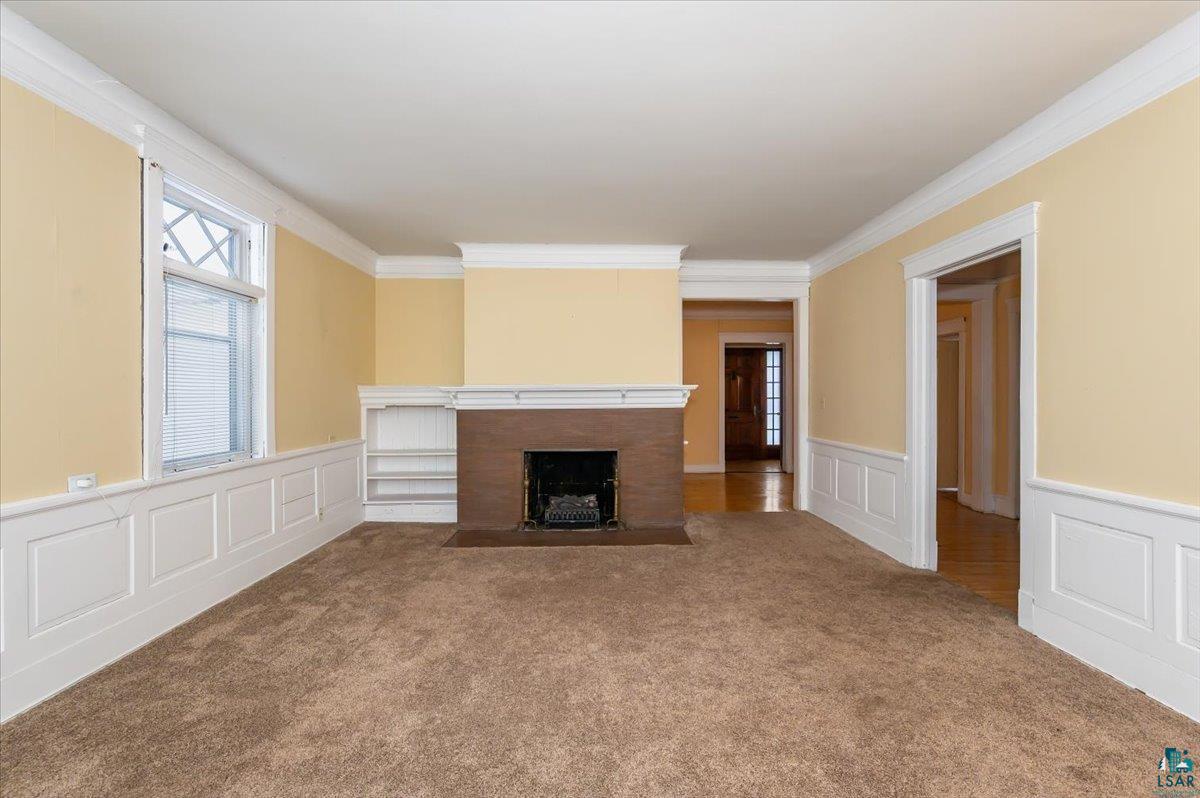 2510 East Superior Street Duluth, MN 55812 - Photo 4 of 34 1st Floor Living Rm