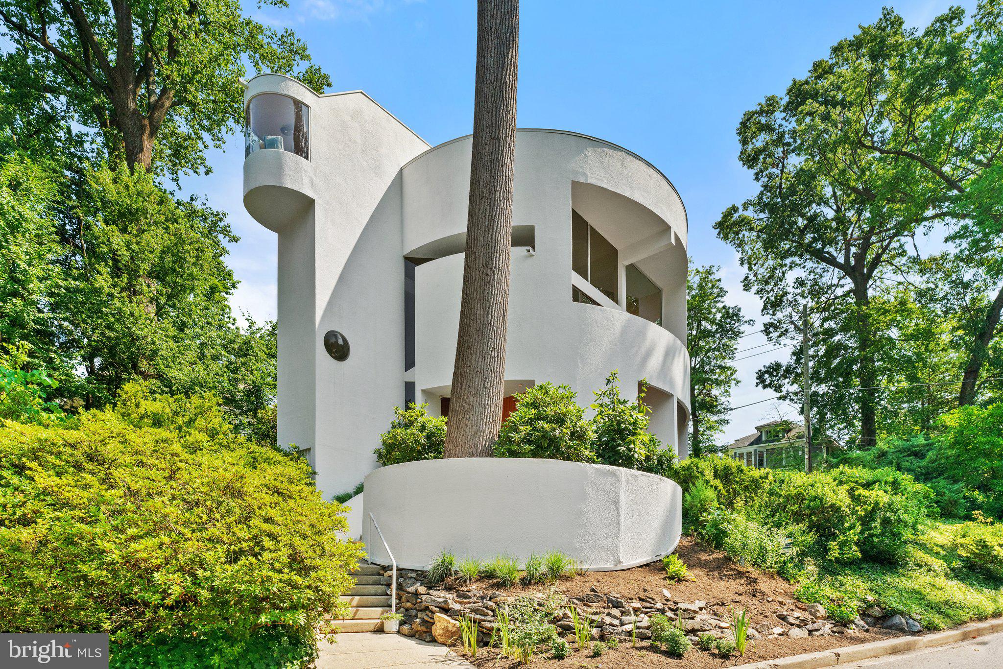 5500 Broad Branch Road Northwest Washington, DC 20015 - Photo 3 of 83 Gallery Image 3
