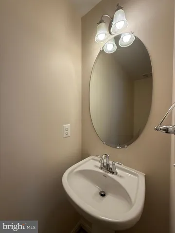 $2,400 | 2340 Silver Fox Way, Locust Grove, VA 22508