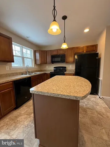 $2,400 | 2340 Silver Fox Way, Locust Grove, VA 22508