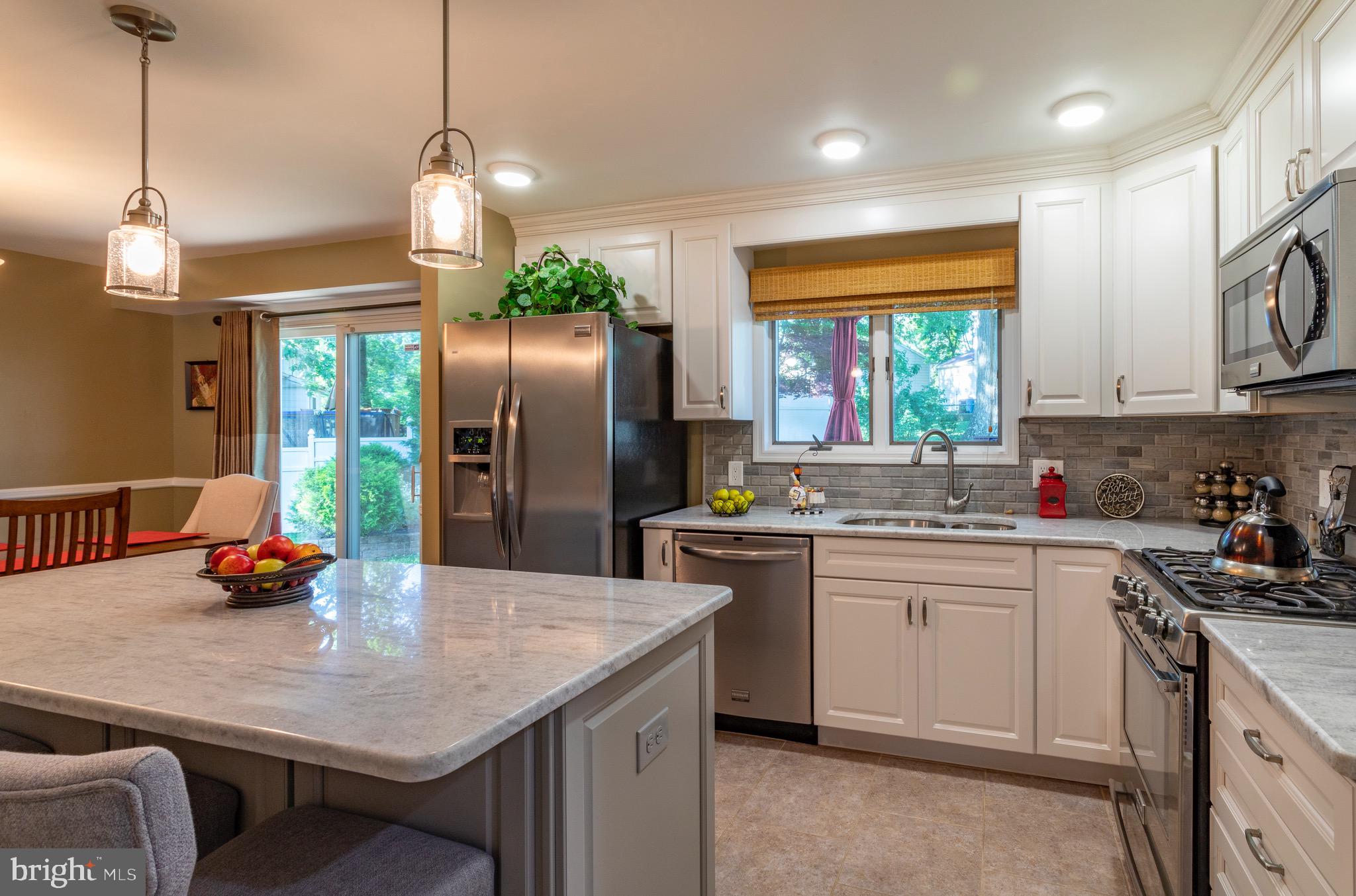 261 Winding Way Road Stratford, NJ 08084 - Photo 7 of 60