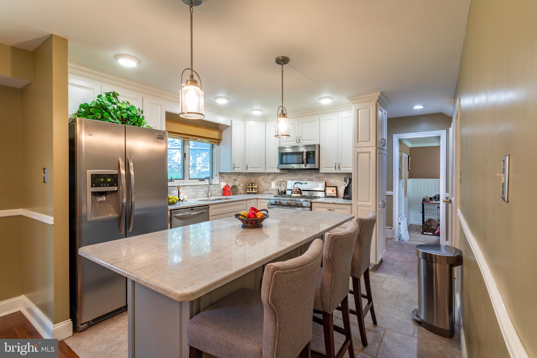 261 Winding Way Road Stratford, NJ 08084 - Photo 9 of 60