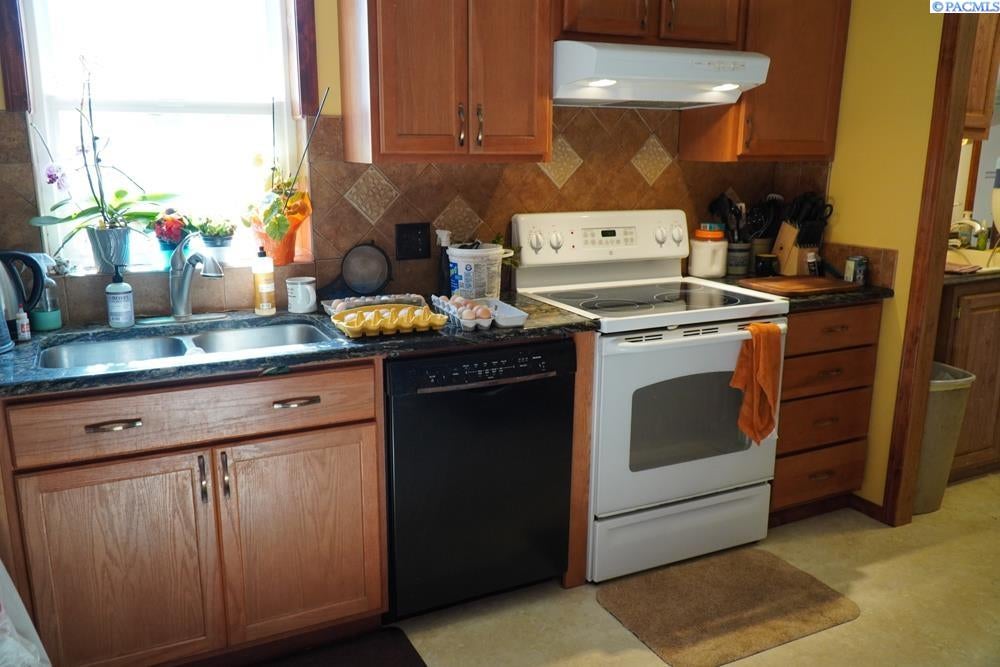 9511 East Pendleton Road Benton City, WA 99320 - Photo 17 of 30 Gallery Image 17