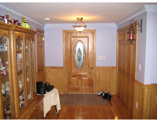 222 Cambridge Road Woburn, MA 01801 - Photo 5 of 16 Gallery Image 5