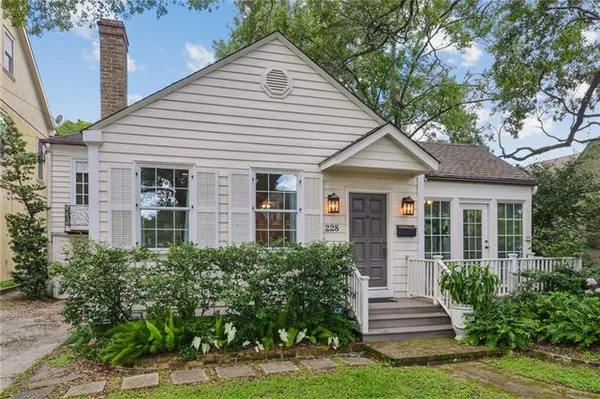$4,300 | 228 Fairway Drive, New Orleans, LA 70124