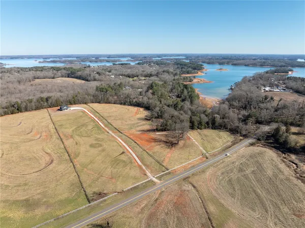 $225,000 | 367 Dobbins Road, Townville, SC 29689