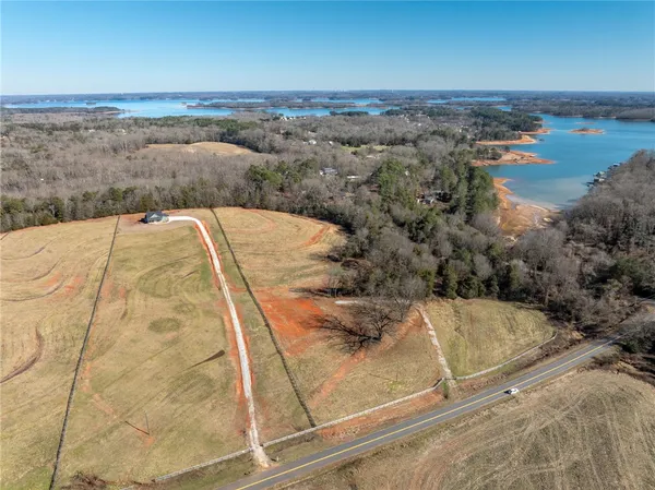 $225,000 | 367 Dobbins Road, Townville, SC 29689