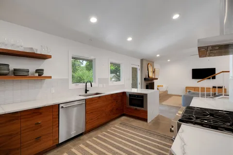 $1,795,000 | 2502 Side Cove, Austin, TX 78704