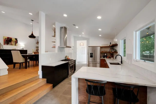 $1,795,000 | 2502 Side Cove, Austin, TX 78704