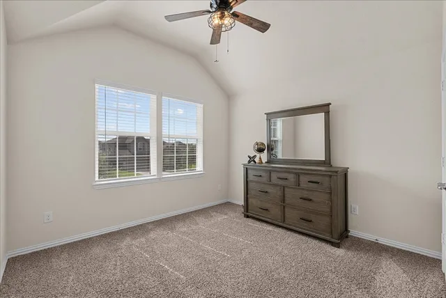 $2,900 | 23109 Zinfandel Drive, Alvin, TX 77511