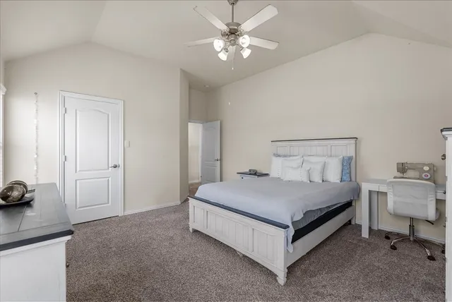 $2,900 | 23109 Zinfandel Drive, Alvin, TX 77511