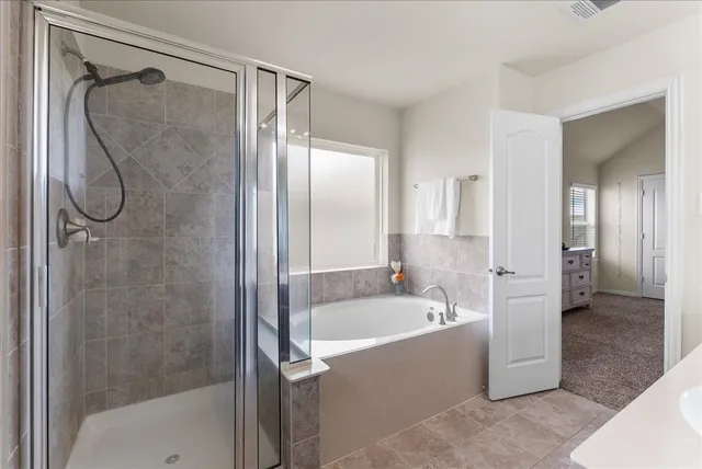 $2,900 | 23109 Zinfandel Drive, Alvin, TX 77511