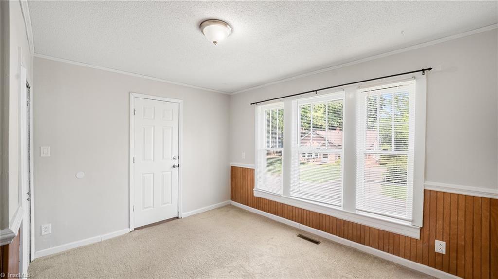 106 Northview Place High Point, NC 27263 - Photo 25 of 50