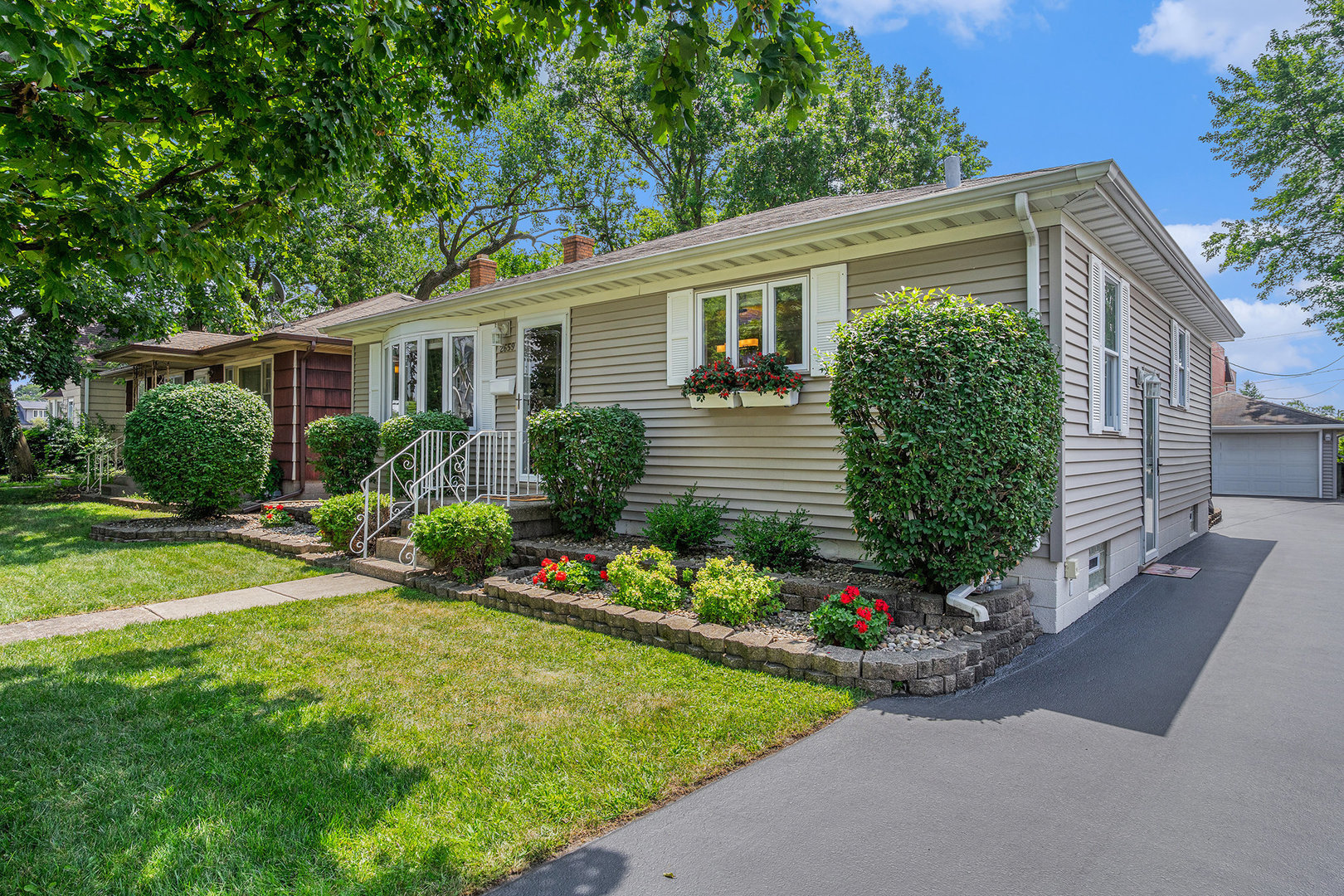 2659 Ridge Road Lansing, IL 60438 - Photo 3 of 31 Gallery Image 3
