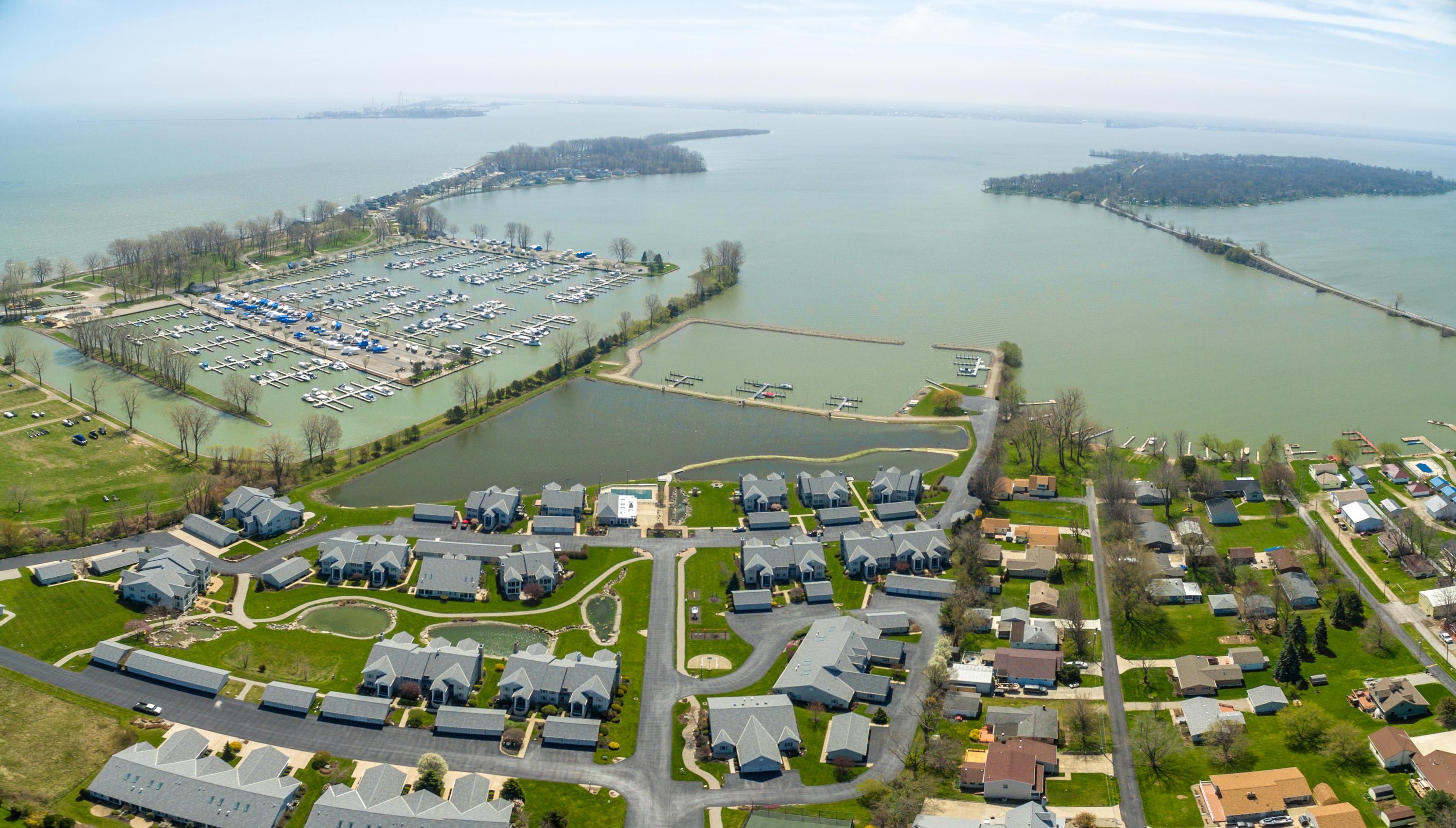 10654 East Bayshore Road, Unit 8 Marblehead, OH 43440 - Photo 1 of 36