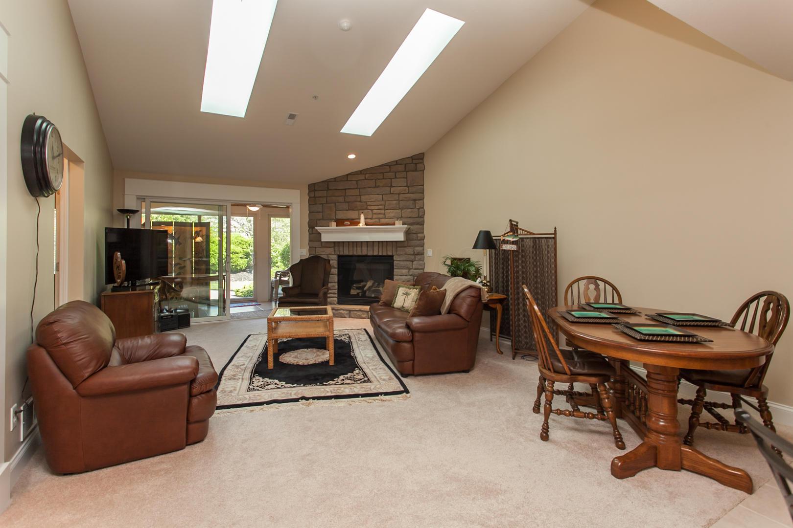 10654 East Bayshore Road, Unit 8 Marblehead, OH 43440 - Photo 13 of 36