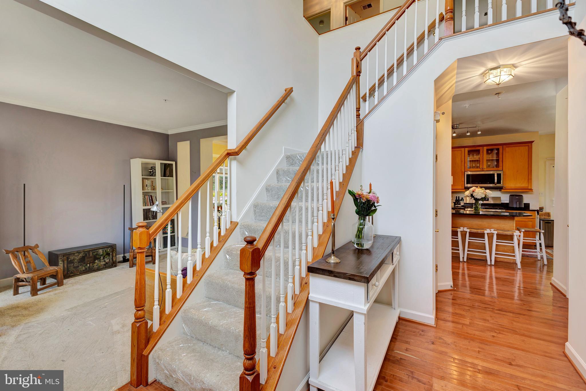 9207 Sumner Grove Drive Laurel, MD 20708 - Photo 3 of 38